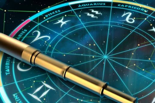 How Helpful Is the Best Astrologer in Delhi for Business and Job Clarity