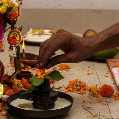 Pandit for Pitra Dosh Puja in Mumbai